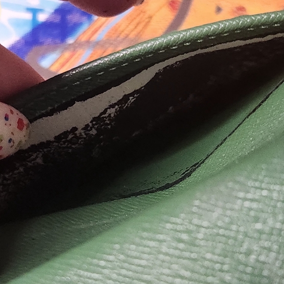 Green Louis Vuitton Epi Snap Wallet - Picture 15 of 16